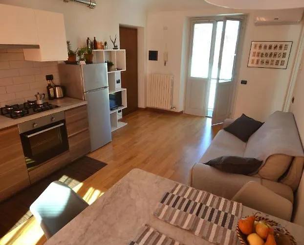 Appartamento Casa Nel Borgo Vicinissima Al Centro Di Torino