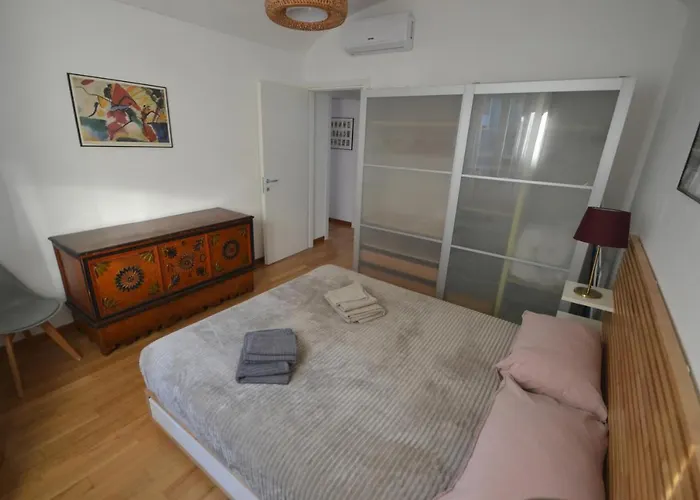 Lägenhet Casa Nel Borgo Vicinissima Al Centro Di Turin