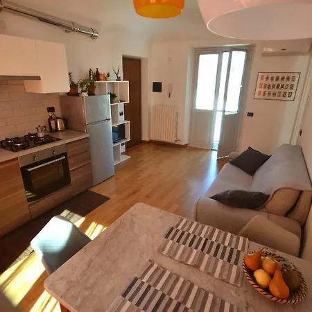 Apartamento Casa Nel Borgo Vicinissima Al Centro Di Turim