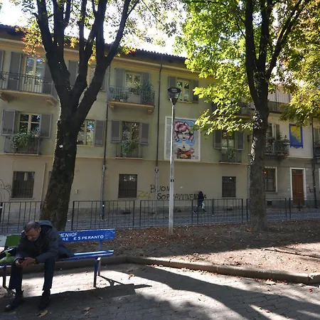 Casa Nel Borgo Vicinissima Al Centro Di Apartment Turin